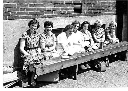 Lunch på Asp-Holmblad 1958 i korsningen Nobelvägen/Agneslundsvägen|Foto: Arkivbild